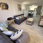 Apartman Castle Harbour 2 *
