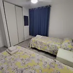 Apartman Castle Harbour 2 *